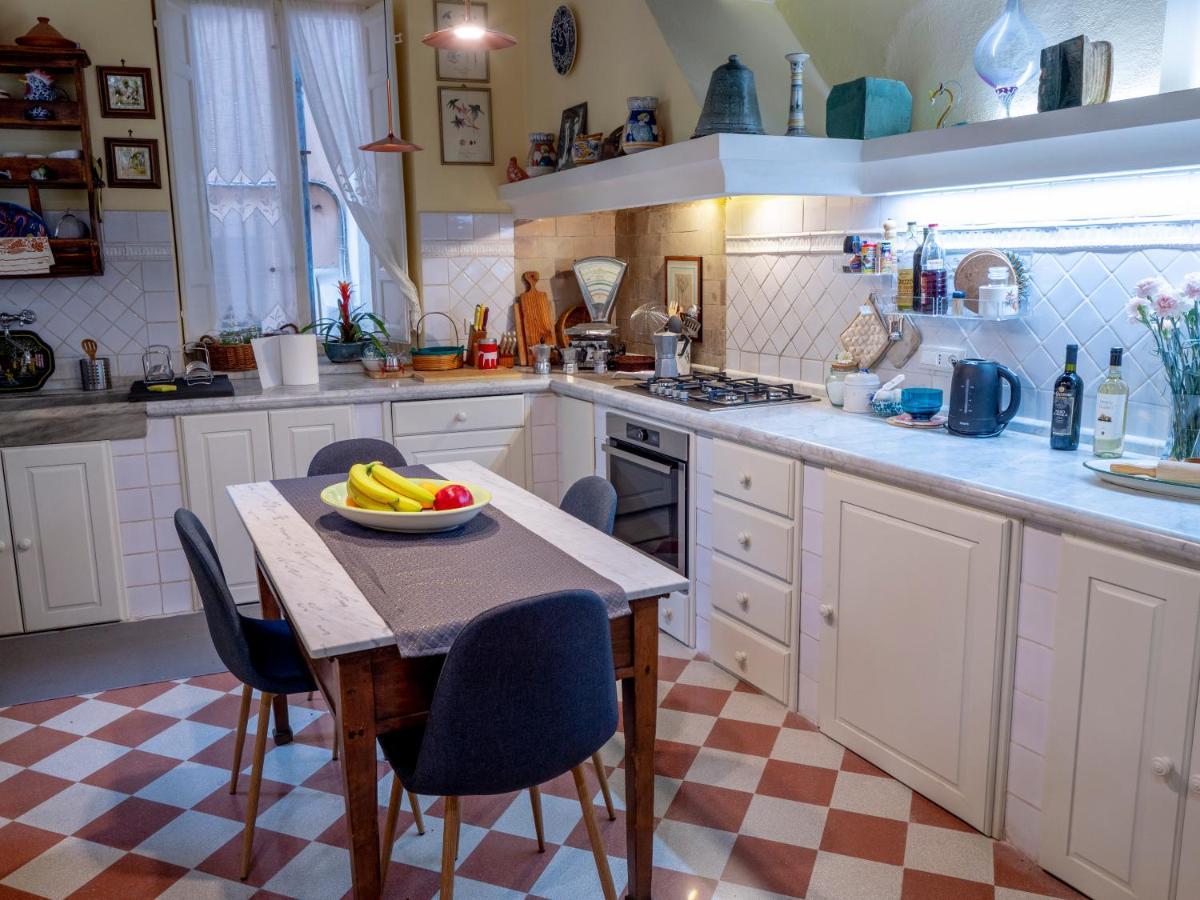 Luxury - Elegante Appartamento Nel Cuore Di Lucques Extérieur photo