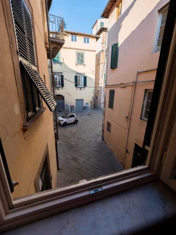 Luxury - Elegante Appartamento Nel Cuore Di Lucques Extérieur photo