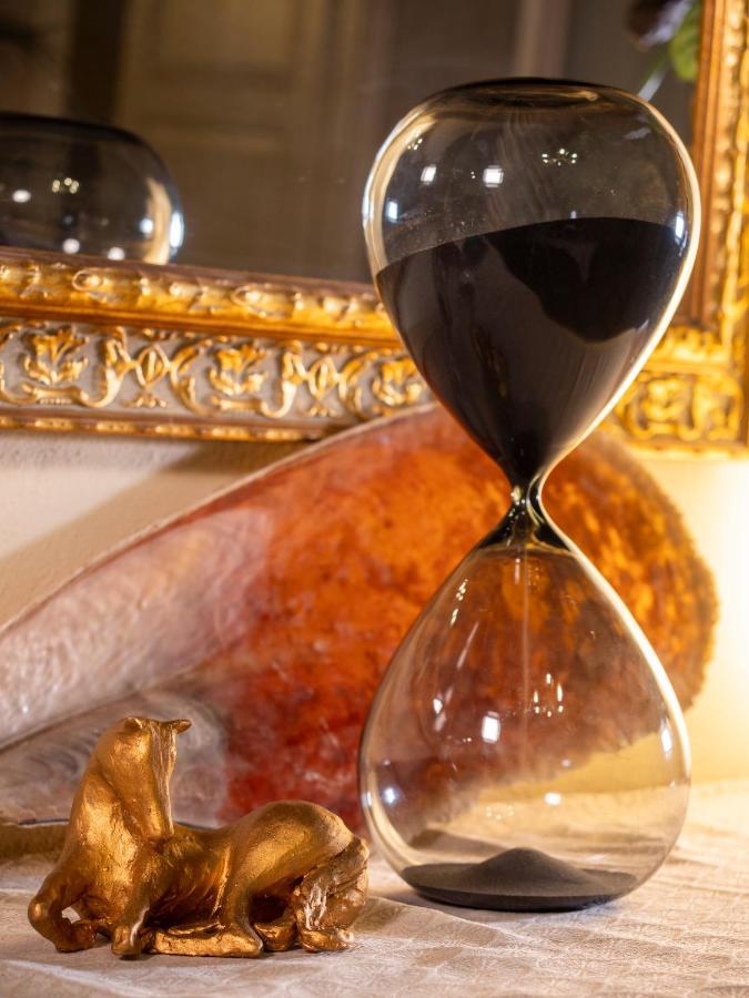 Luxury - Elegante Appartamento Nel Cuore Di Lucques Extérieur photo